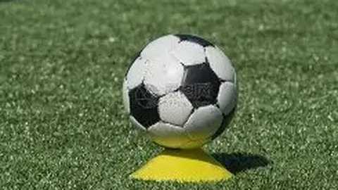 穆里尼奥关注武汉疫情，为中国鼓劲：我们心系彼此